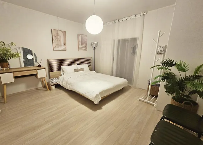 Harbor Apartment